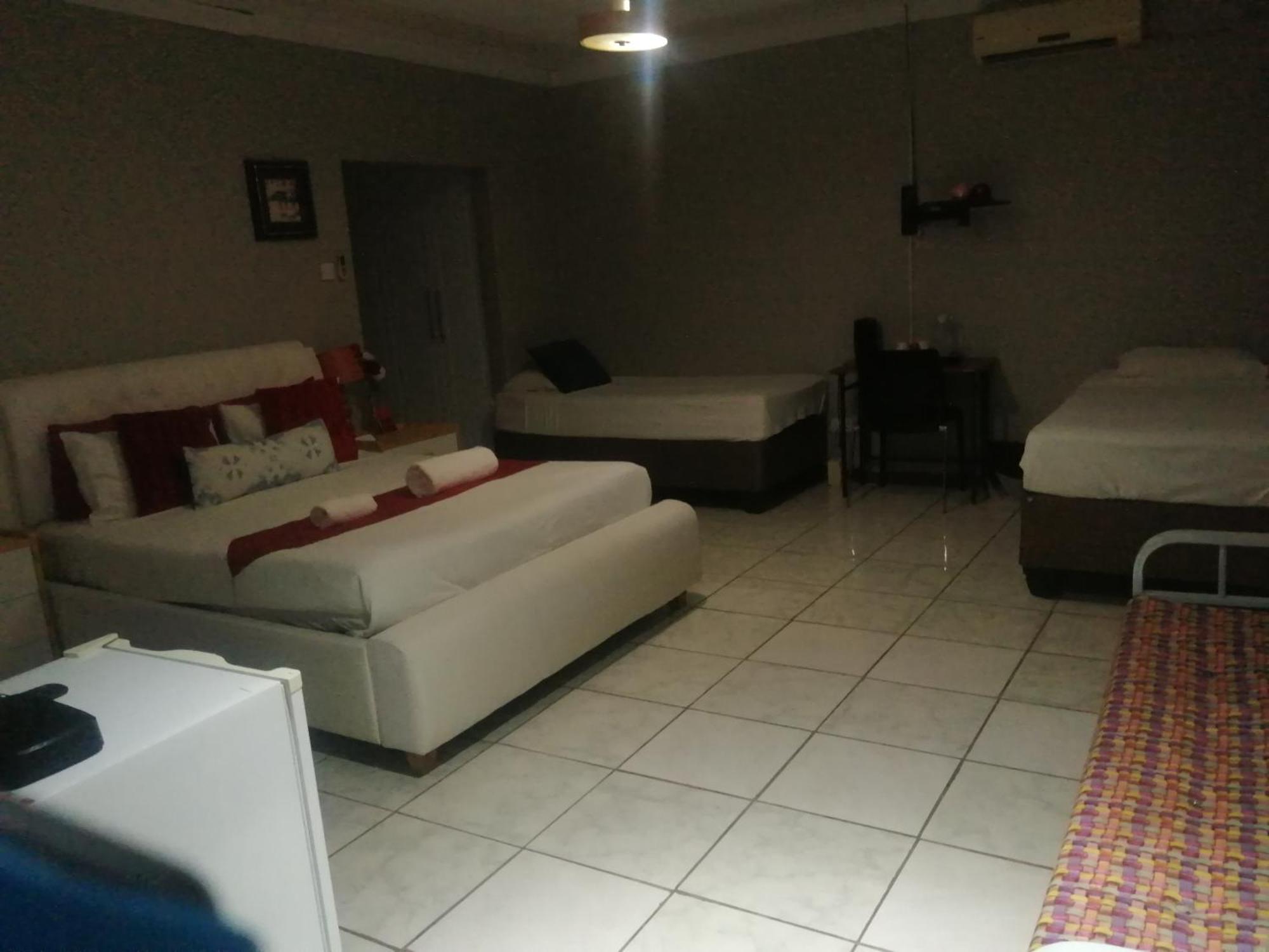 Tintech Bed & Breakfast ฟรานซิสทาวน์ ภายนอก รูปภาพ
